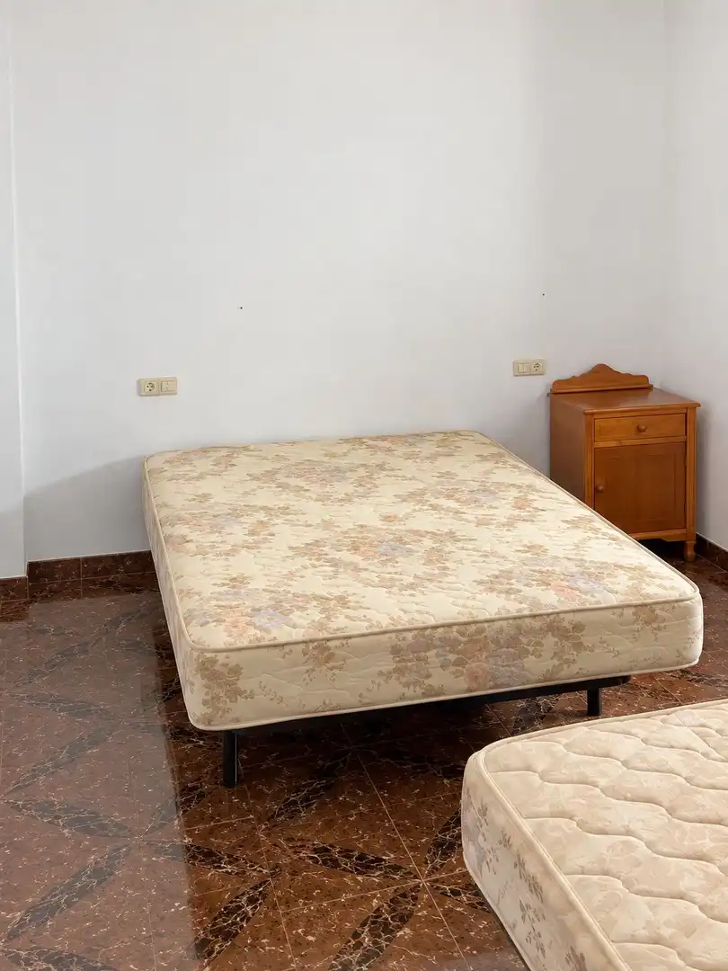 Habitación de Piso en venta en Castro del Río, Córdoba