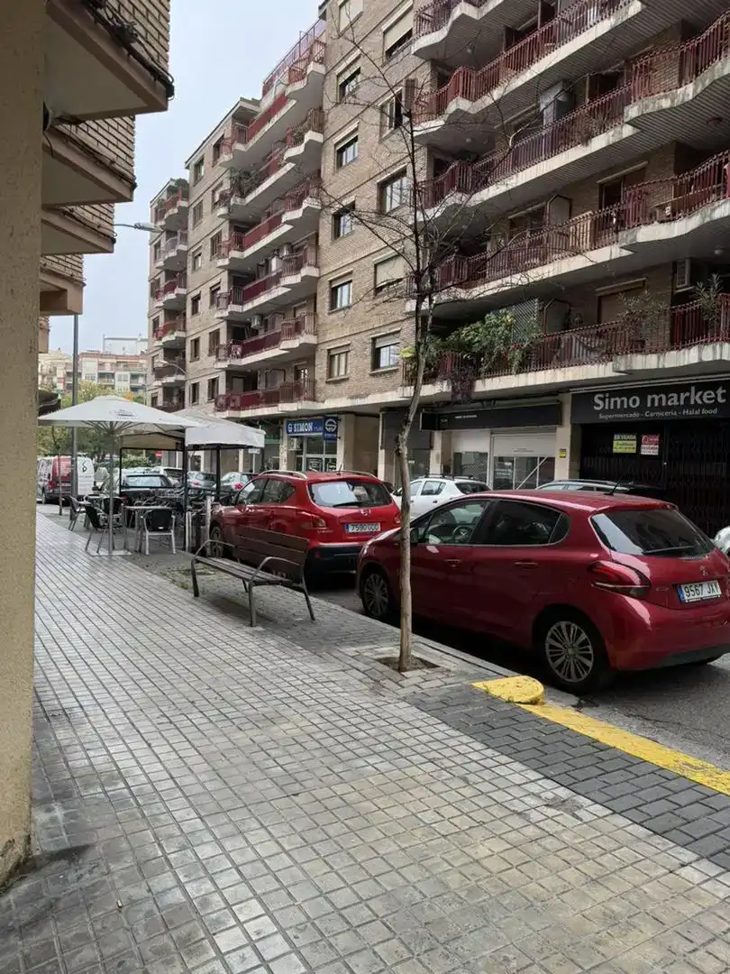 Aparcament de Garatge de lloguer en Príncep de Viana - Clot -Xalets Humbert Torres