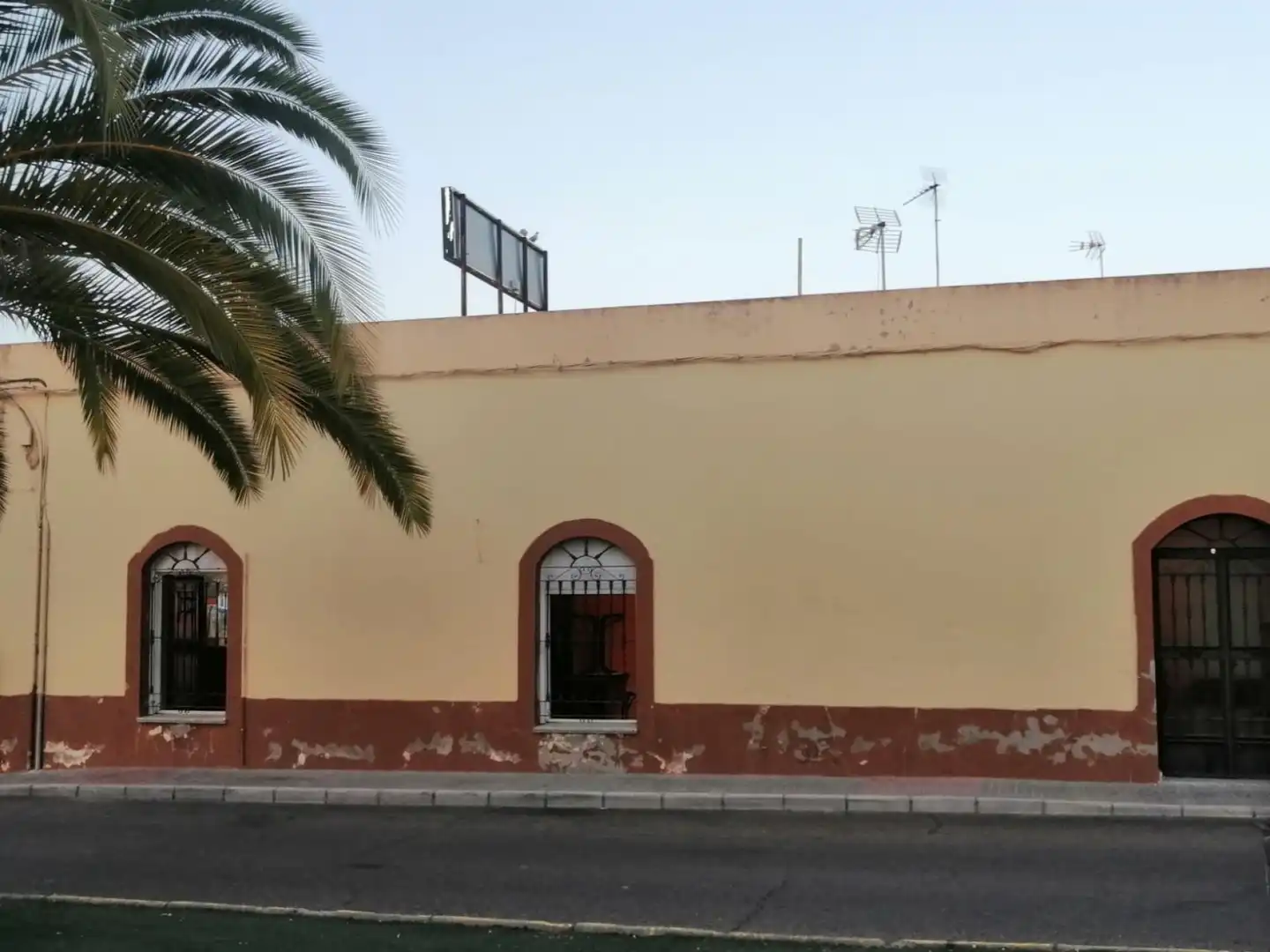 Exterior view of Commercial properties for sale in Puebla de la Calzada  with Heating