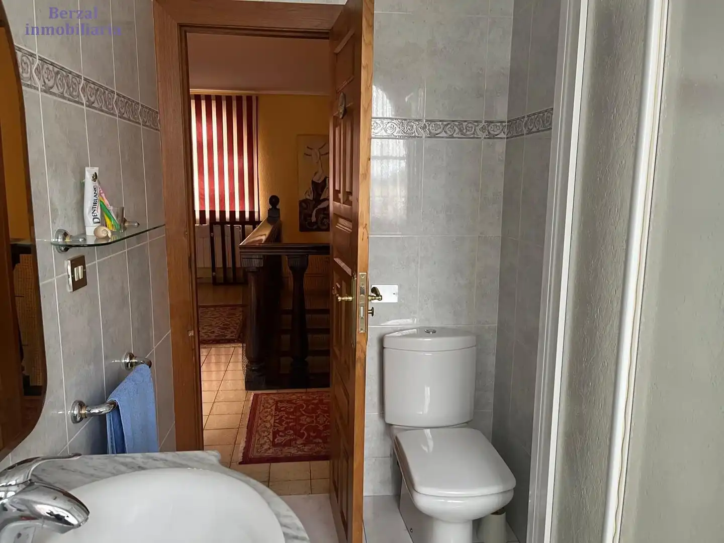 Bany de Casa o xalet en venda en Nalda amb Jardí privat, Terrassa i Traster