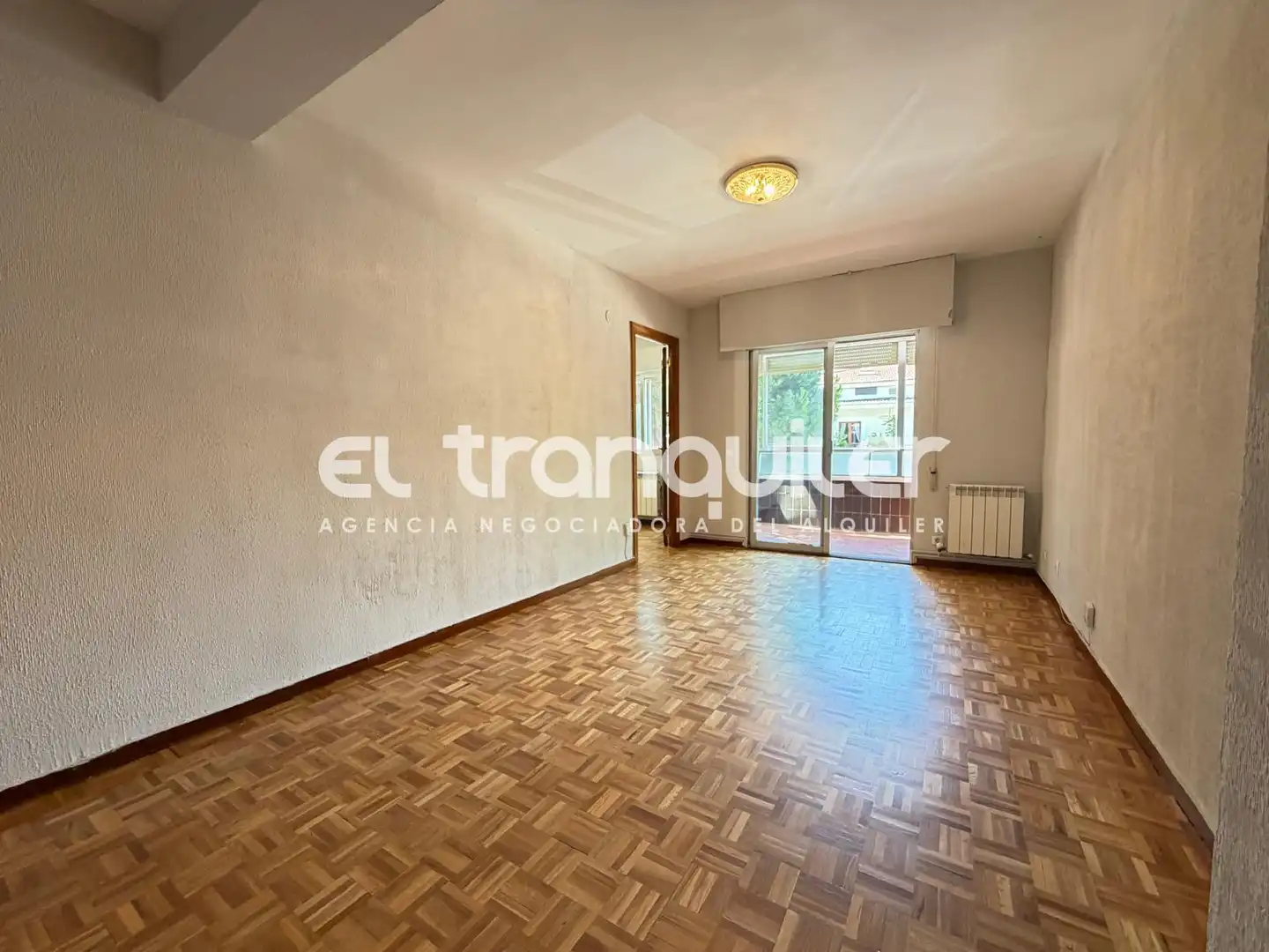 Living room of Flat for rent in Pozuelo de Alarcón  with Parquet flooring