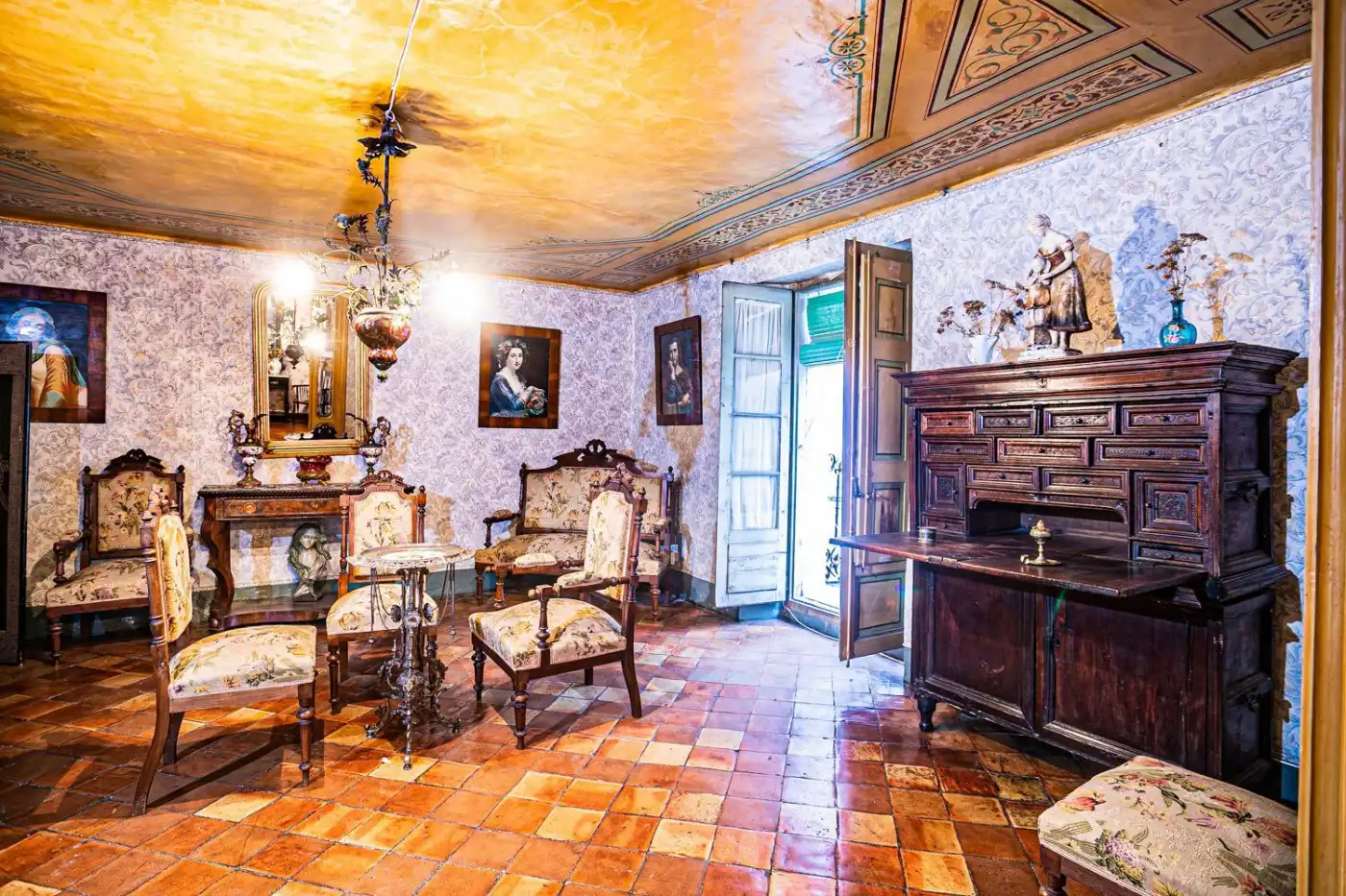 Sala d'estar de Edifici en venda en Jaca