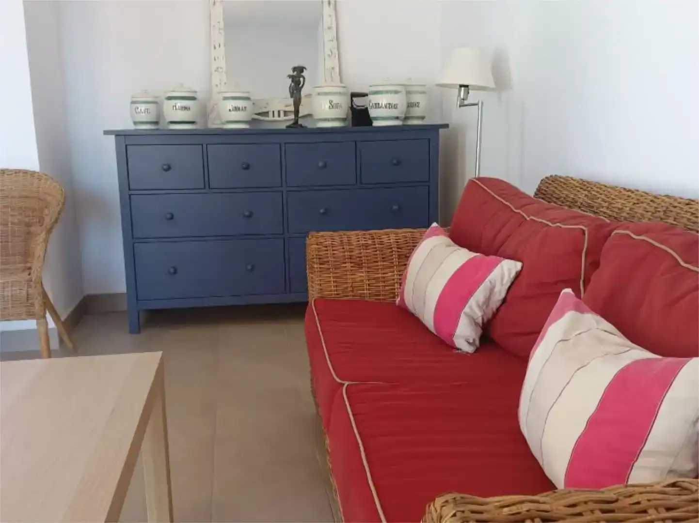 Sala d'estar de Casa adosada de lloguer en Cartagena amb Moblat i Balcó