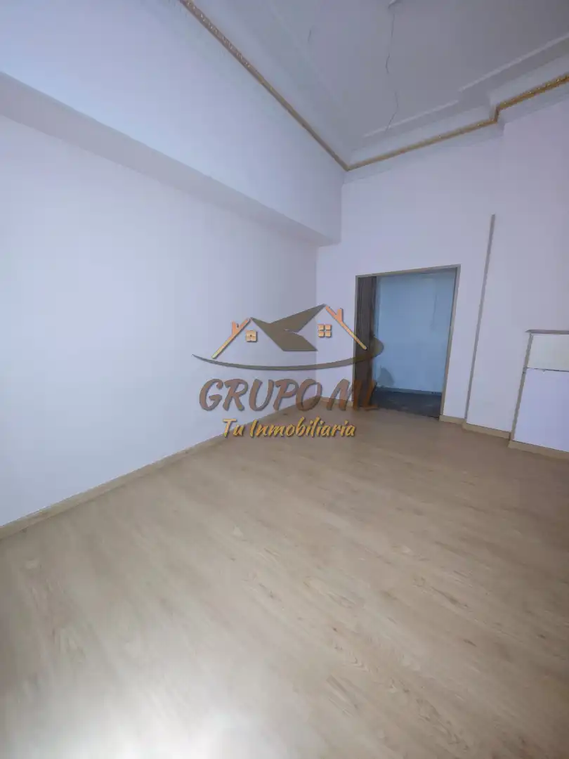 Locale commerciale in affitto a Calle Trinidad, imagen 3