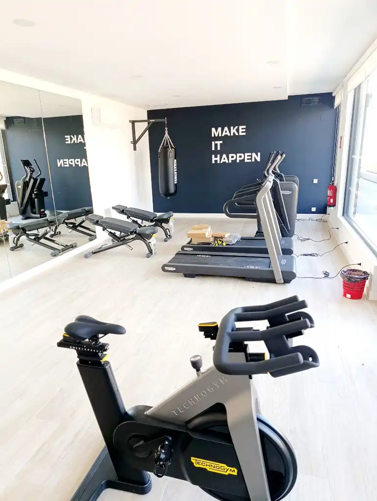 Wohnung zur Miete in Cobeña mit Klimaanlage, Heizung und Terrasse