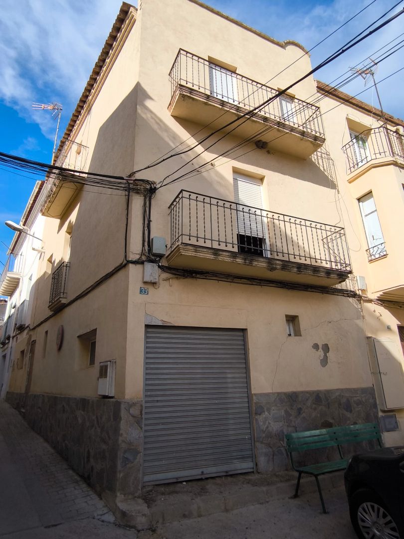 Vista exterior de Casa o xalet en venda en Menàrguens amb Balcó