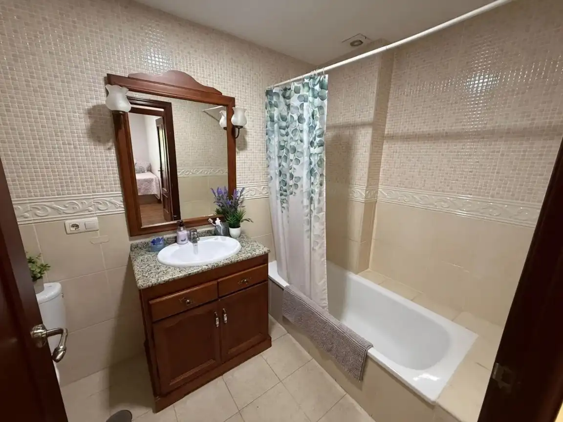 Badezimmer von Wohnungen zum Verkauf in Estepona mit Terrasse und Abstellraum