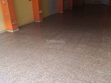 Local comercial en alquiler en Avinguda Antic Regne de València 39