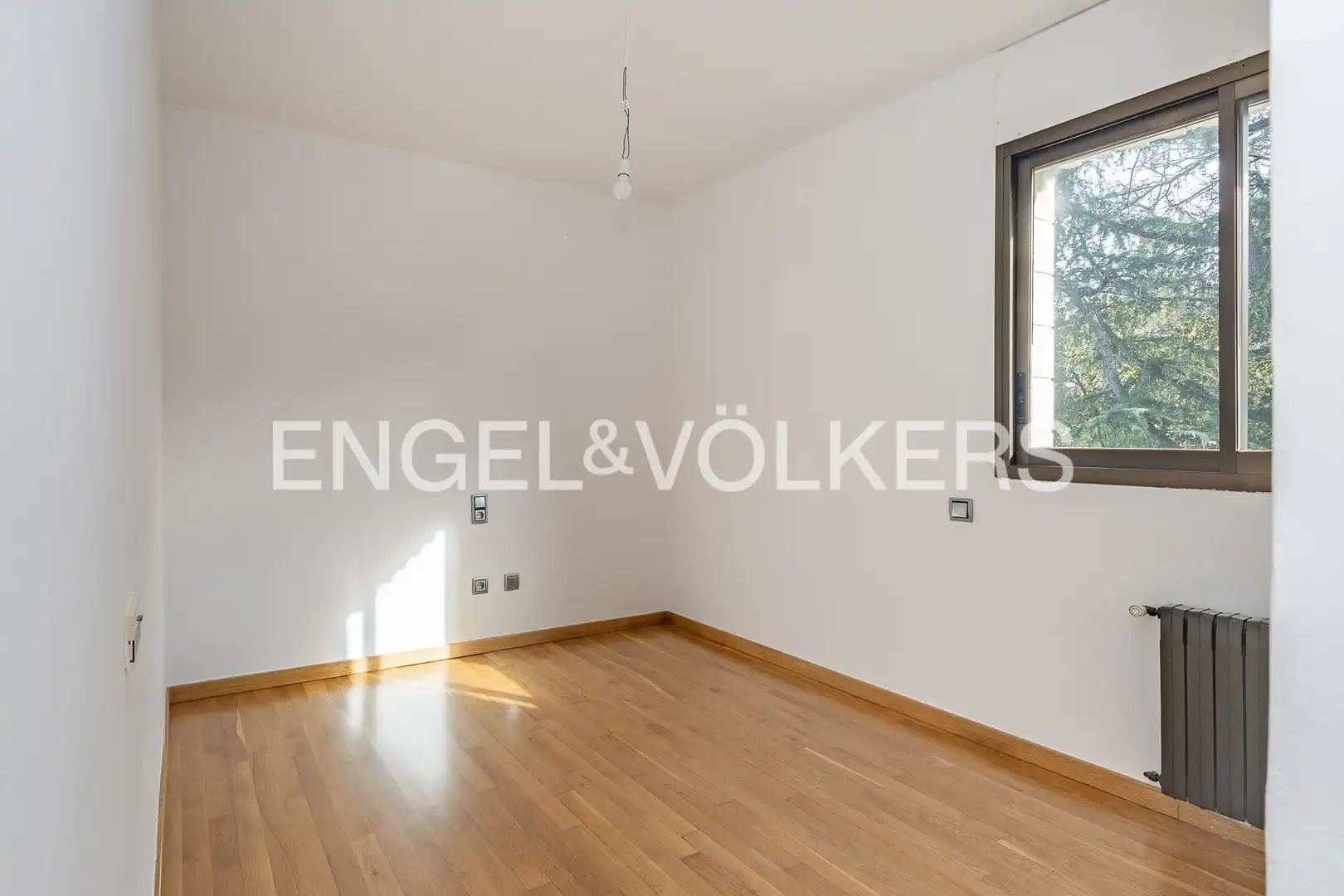 Habitación de Casa o chalet de alquiler en Sant Cugat del Vallès con Calefacción, Jardín privado y Parquet