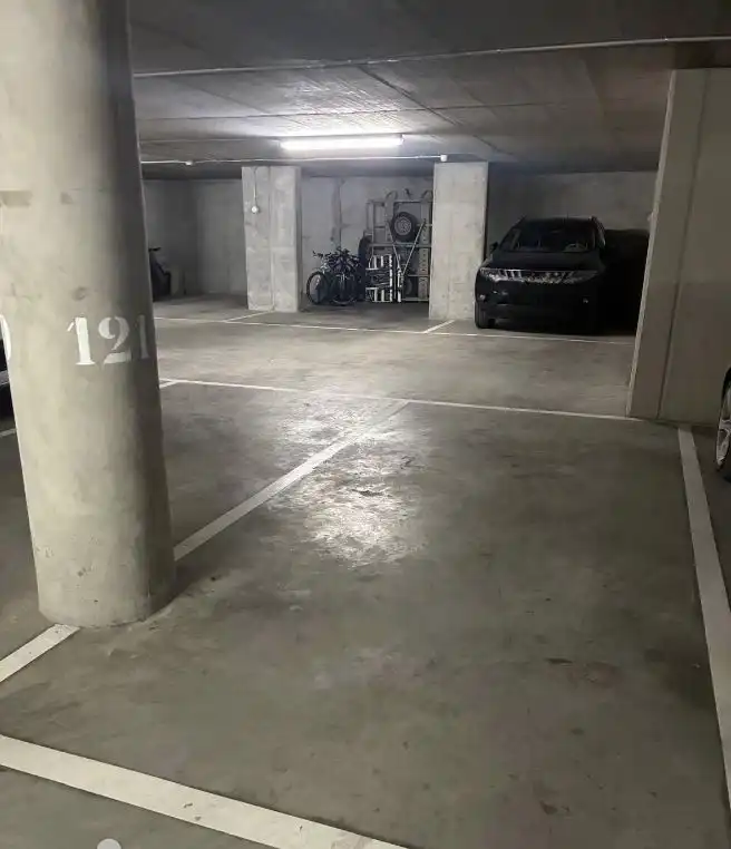 Aparcament amb ascensor en venda a Calle de Francisco Martínez Soria 1, imagen 2