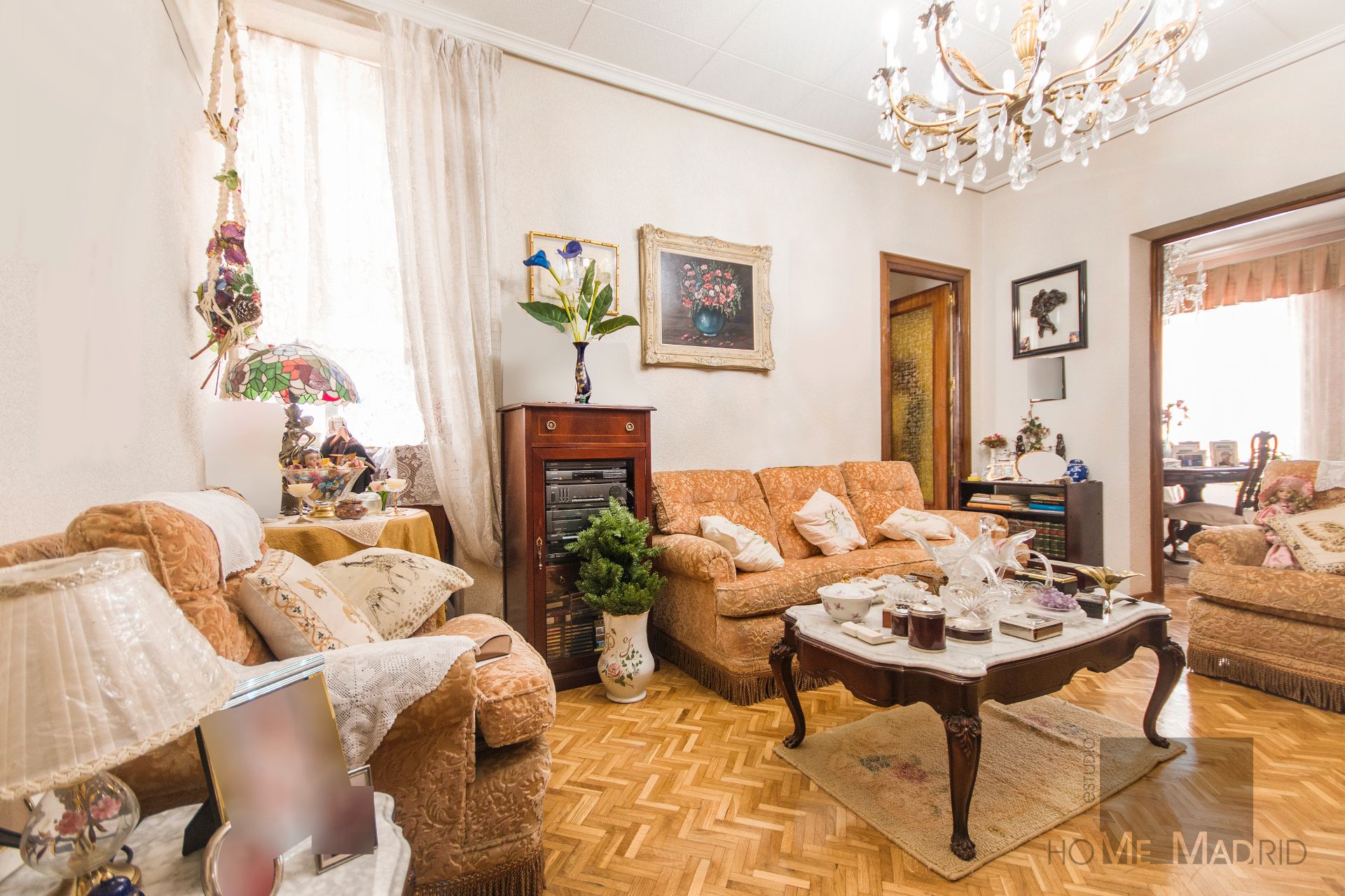 Sala d'estar de Pis en venda en  Madrid Capital amb Aire condicionat, Calefacció i Parquet