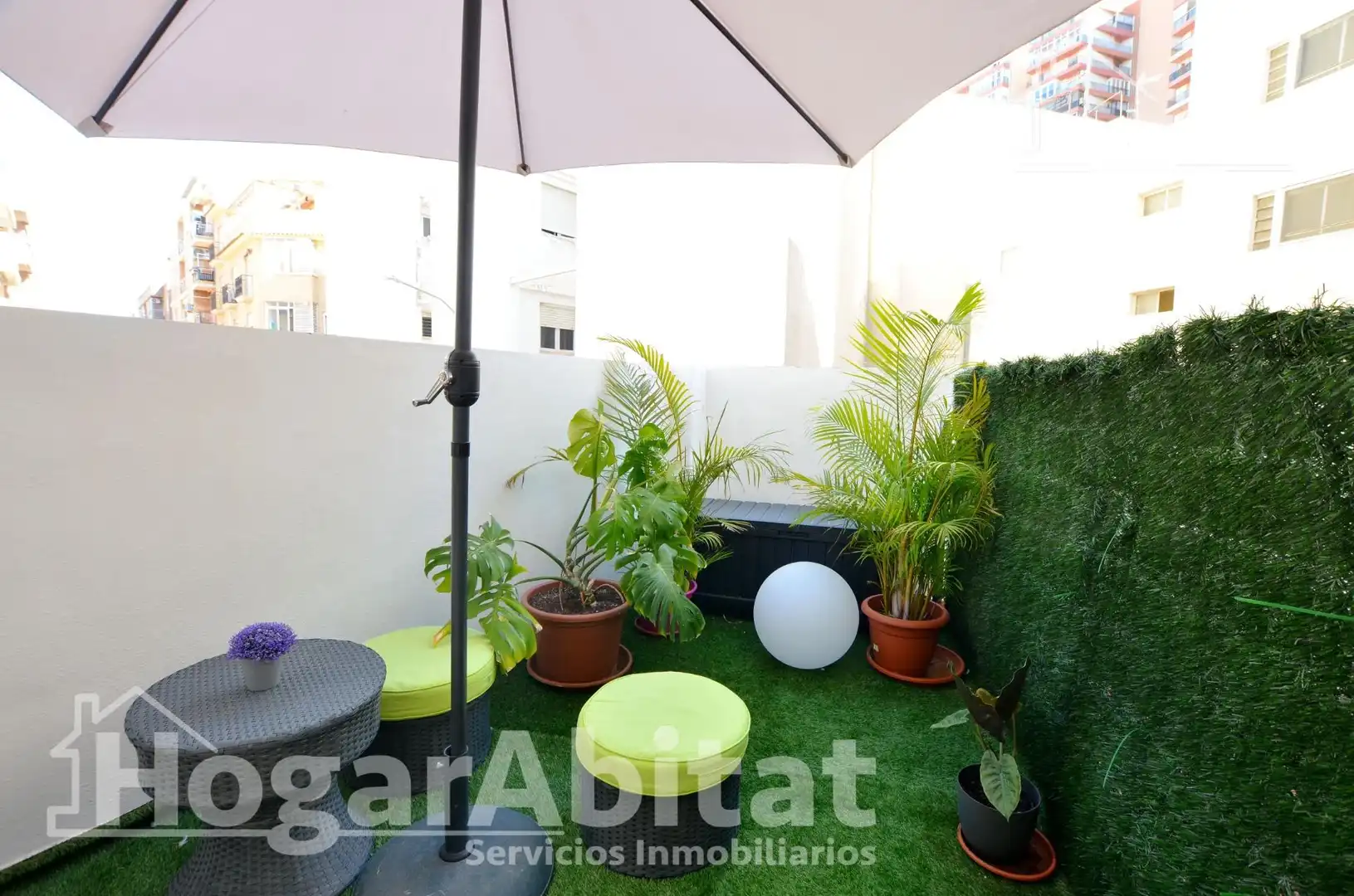 Jardí de Pis en venda en Alicante / Alacant amb Aire condicionat, Calefacció i Terrassa