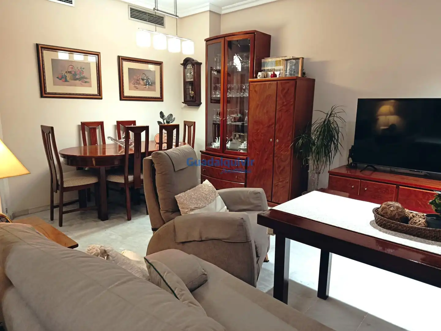 Sala de estar de Piso en venta en Sevilla con Aire acondicionado, Terraza y Trastero