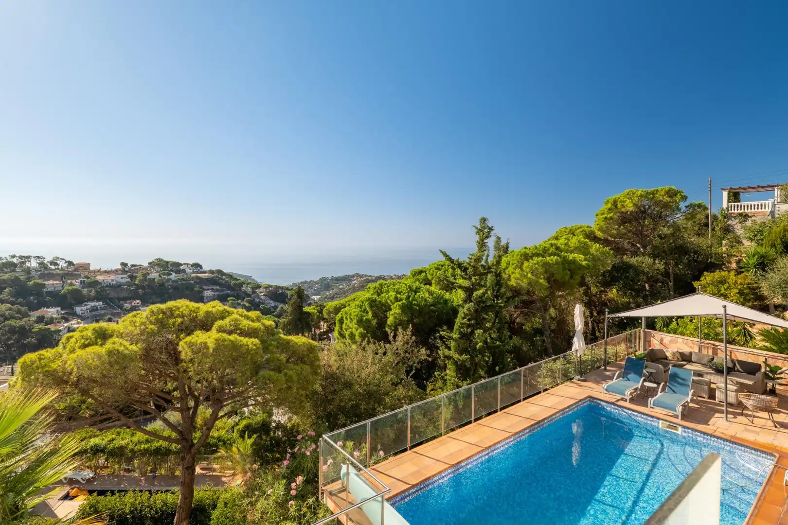 Piscina de Casa o chalet en venta en Lloret de Mar con Aire acondicionado, Calefacción y Jardín privado