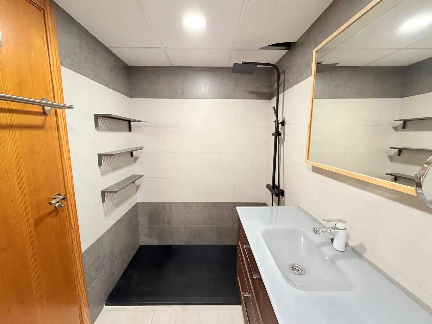Apartments for sale in Calle Floridablanca, Casco Antiguo