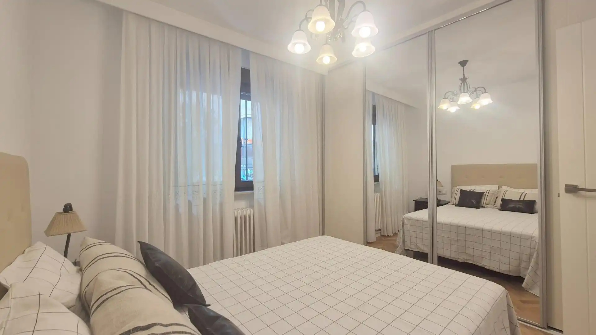 Habitación de Piso de alquiler en Salamanca con Calefacción, Parquet y Amueblado