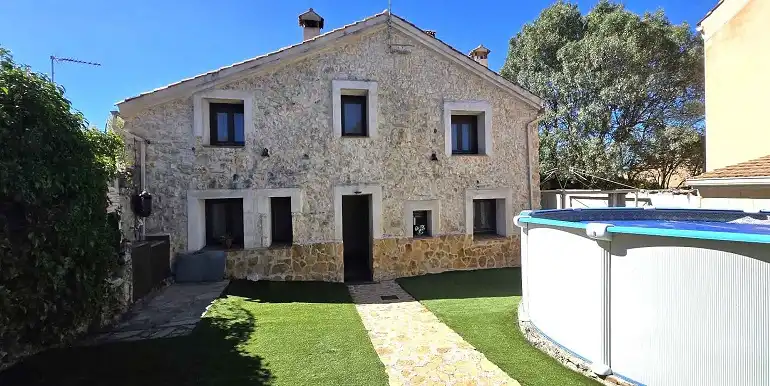 Außenansicht von Country house zum Verkauf in Matabuena, Segovia
