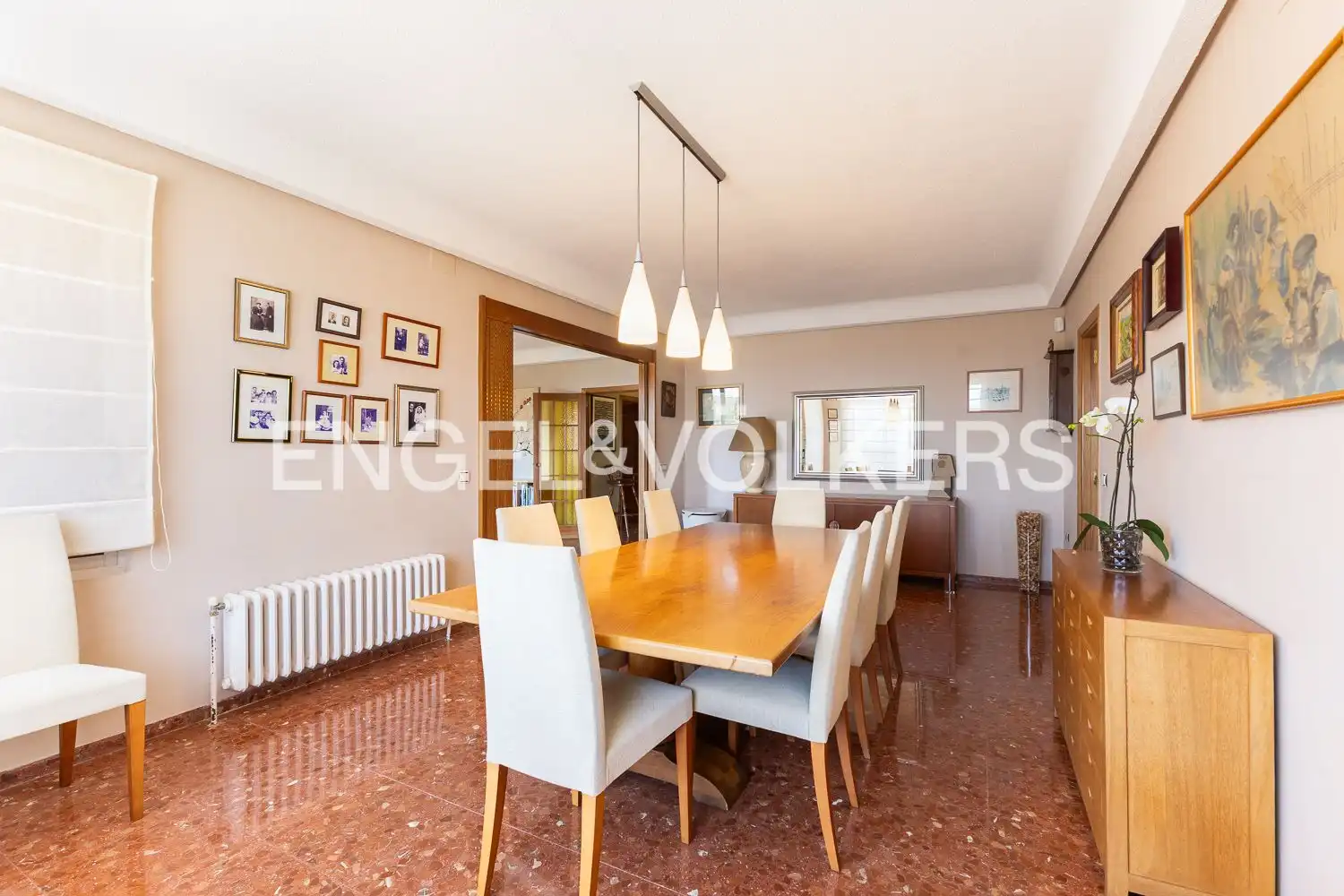 Dining room of Houses for sale in Chiva  with Air Conditioner, Heating and Private garden