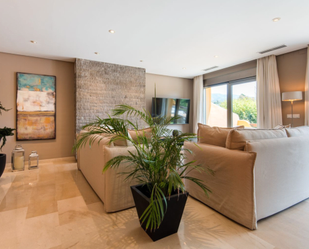 Living room of Single-family semi-detached to rent in Marbella  with Air Conditioner and Terrace