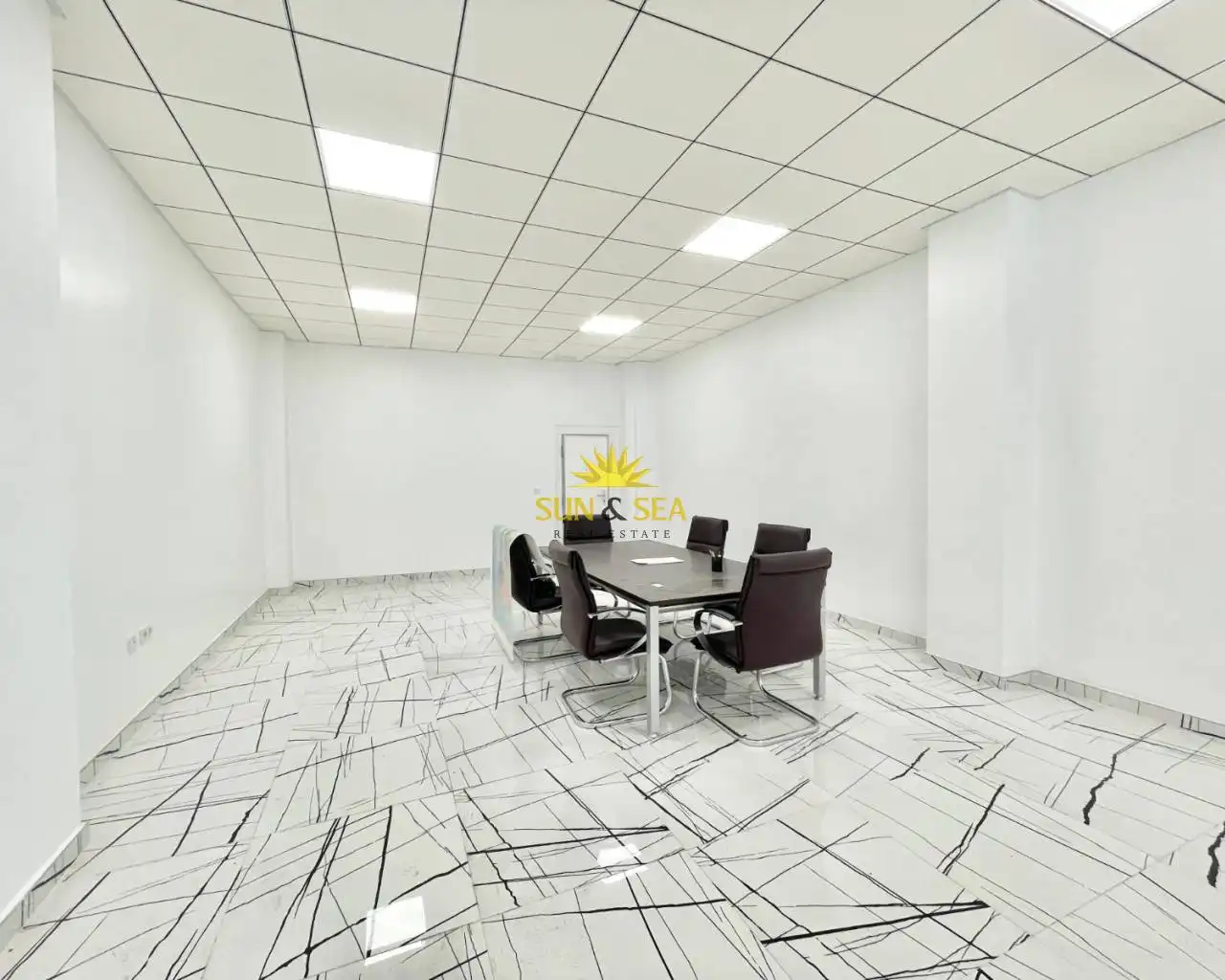 Commercial properties for rent in Avenida Habaneras - Curva de Palangre