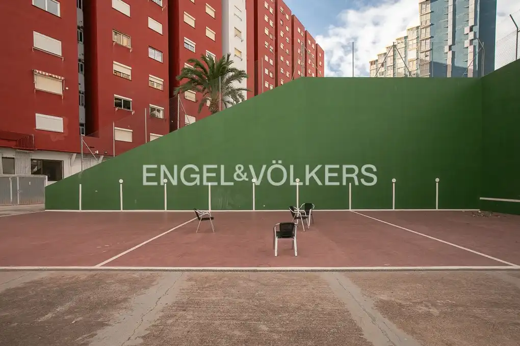 Terrasse von Wohnung zur Miete in La Pobla de Farnals mit Klimaanlage, Heizung und Privatgarten