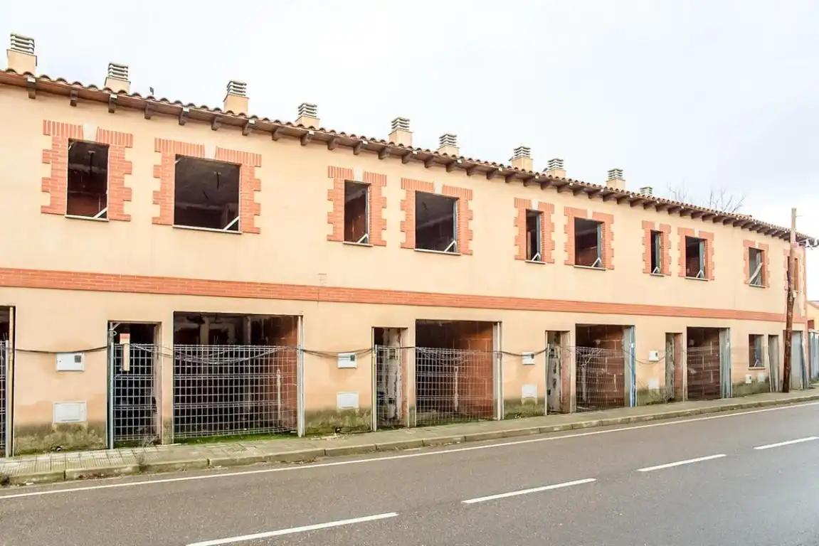 Exterior view of Buildings for sale in Villafáfila