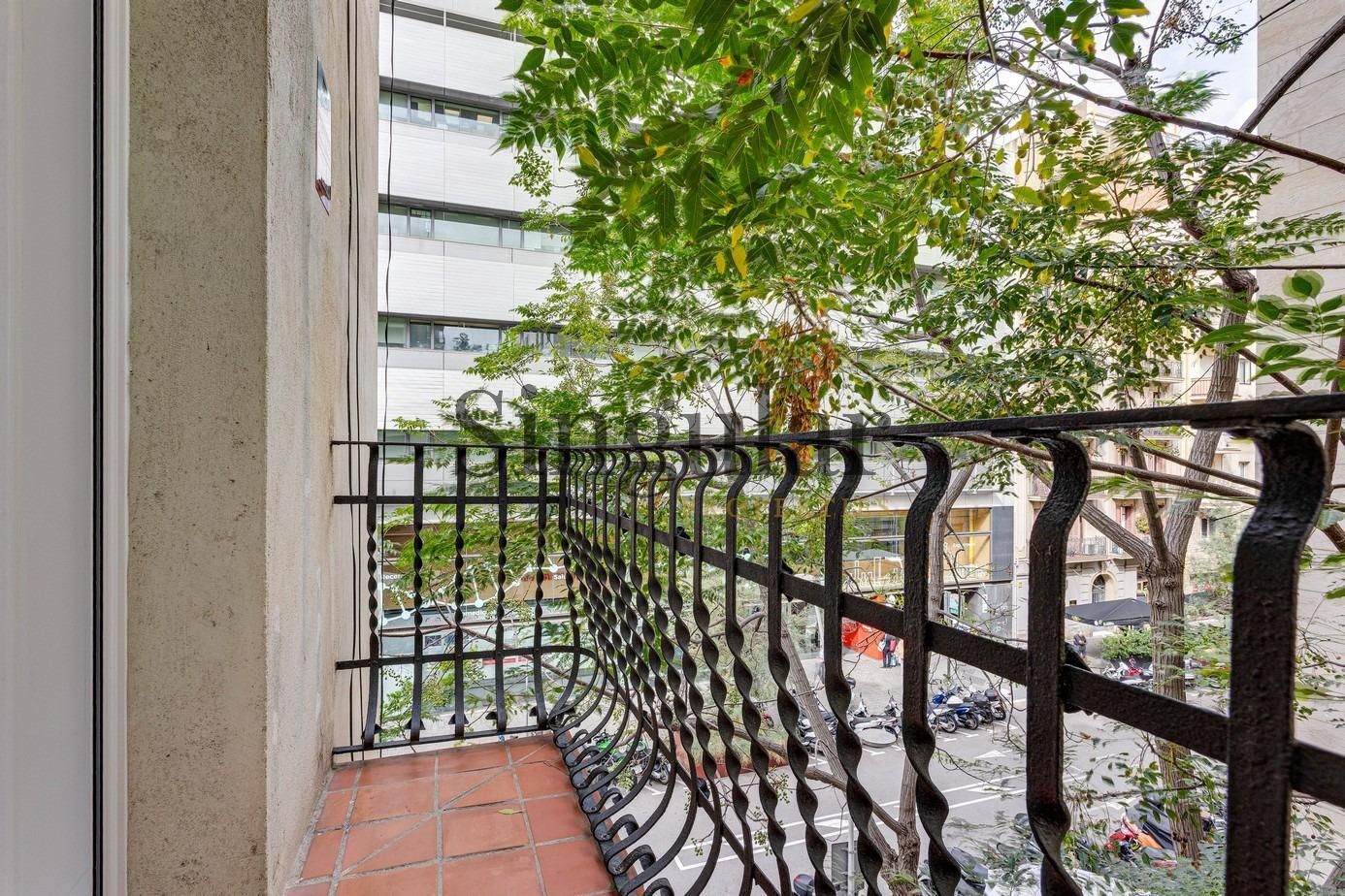 Terrassa de Pis en venda en  Barcelona Capital amb Calefacció, Traster i Balcó