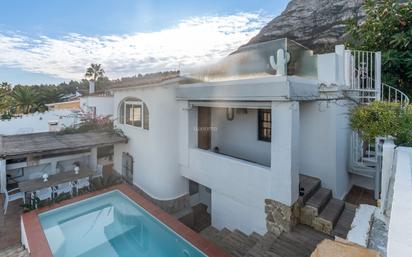 Vista exterior de Casa o xalet en venda en Dénia amb Aire condicionat, Terrassa i Traster