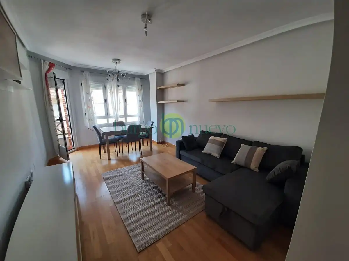 Sala d'estar de Apartament de lloguer en San Andrés del Rabanedo amb Calefacció, Terrassa i Traster