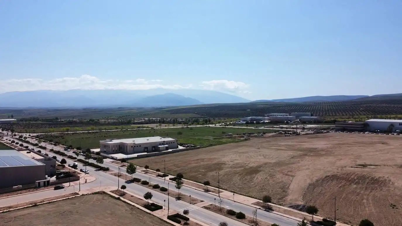 Industriegrundstück zum Verkauf in Escúzar