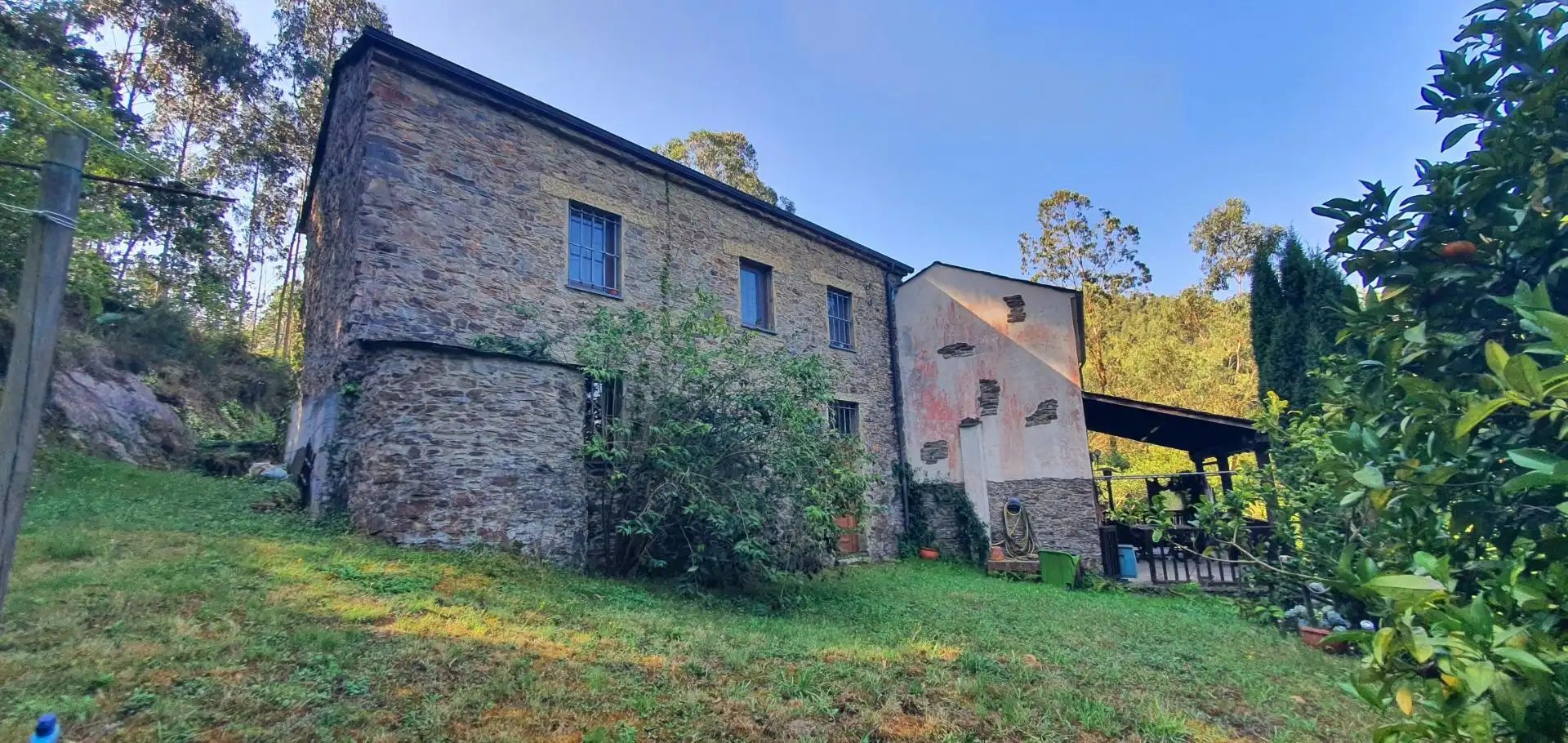 Vista exterior de Casa o chalet en venta en Castropol con Calefacción, Jardín privado y Terraza