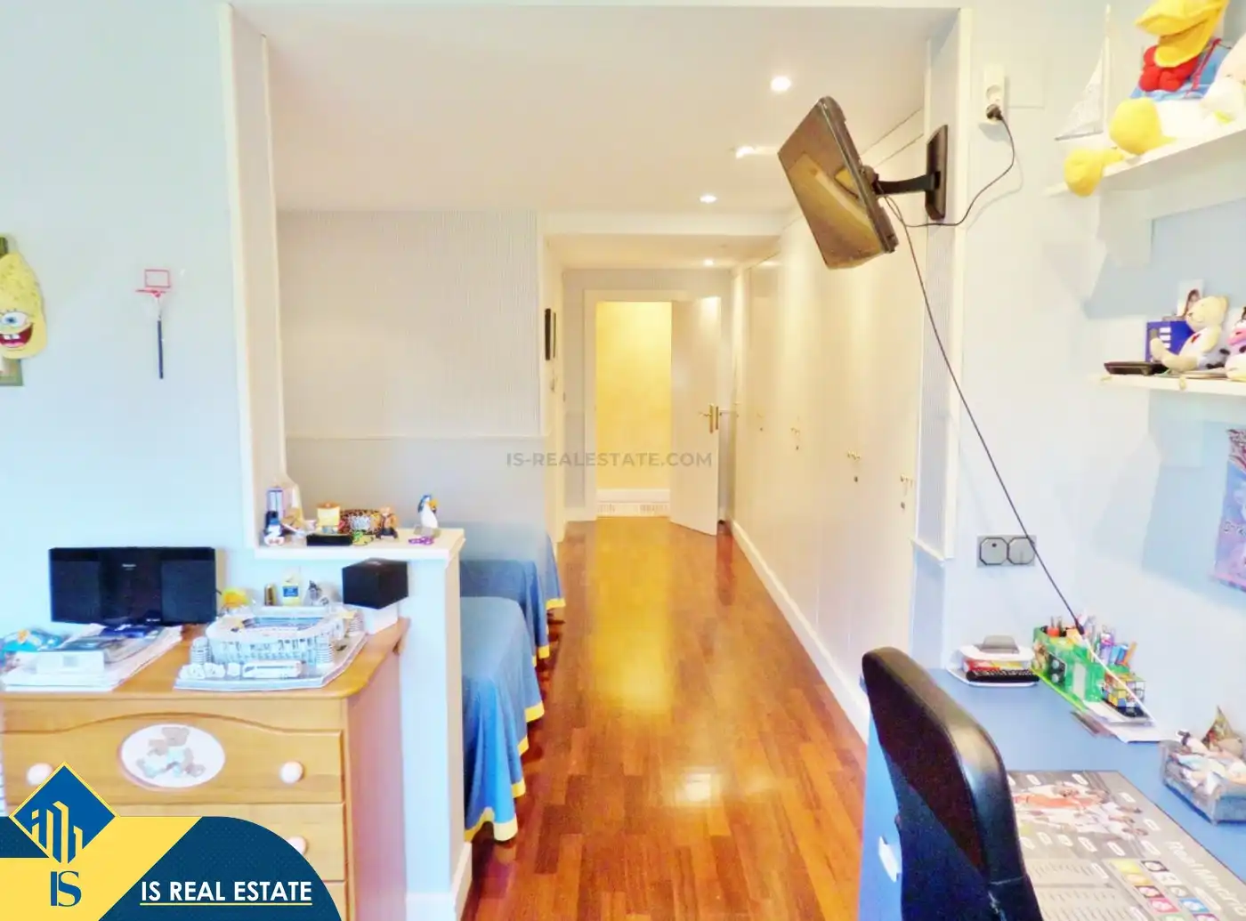 Bedroom of Houses for sale in Alicante / Alacant  with Terrace, Swimming Pool and Furnished
