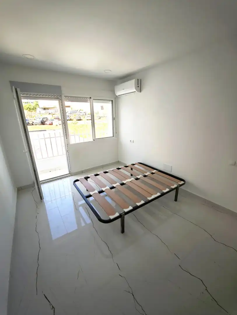 Dormitori de Dúplex en venda en Alhaurín El Grande amb Aire condicionat i Balcó