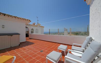 Terrassa de Àtic en venda en Mijas amb Aire condicionat, Terrassa i Piscina