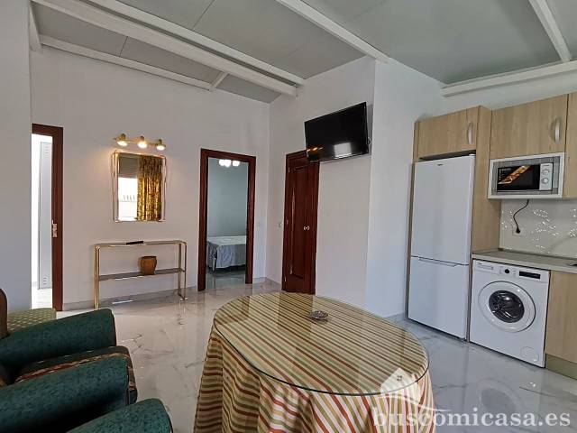 Estudio en Alquiler en Isaac Peral en Centro ciudad