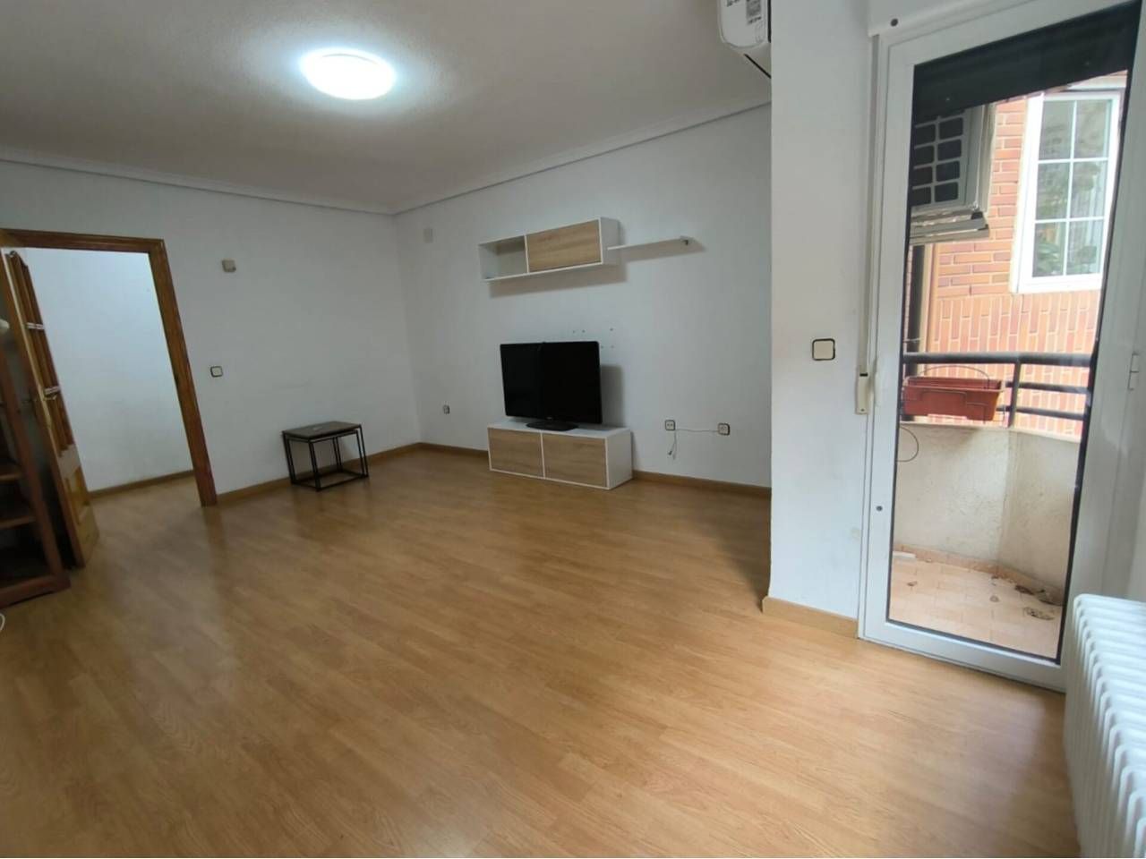 Sala d'estar de Pis en venda en  Albacete Capital amb Calefacció, Traster i Balcó