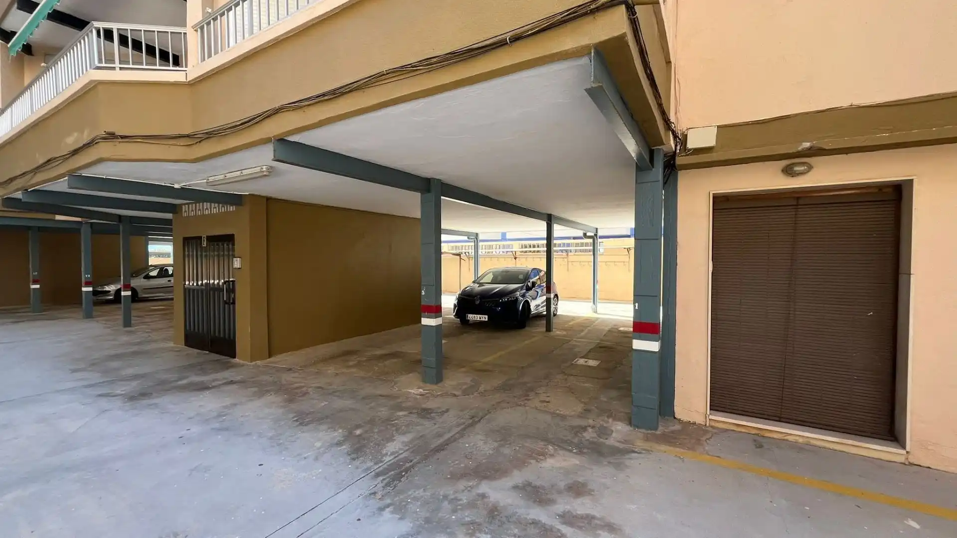 Parking de Apartamento en venta en Tavernes de la Valldigna con Calefacción y Amueblado
