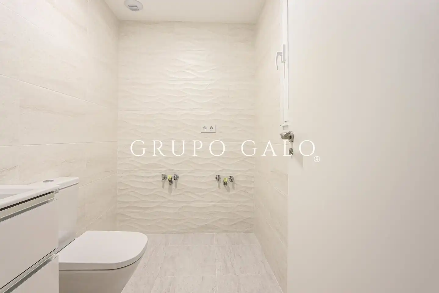 Wohnung zur Miete in Rúa de Bolivia, Plaza España - Corte Inglés