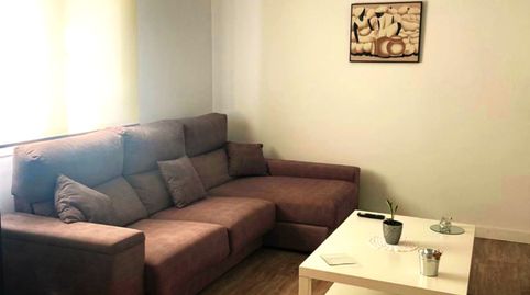 Foto 3 de Apartamento de alquiler en Coiro, Cangas