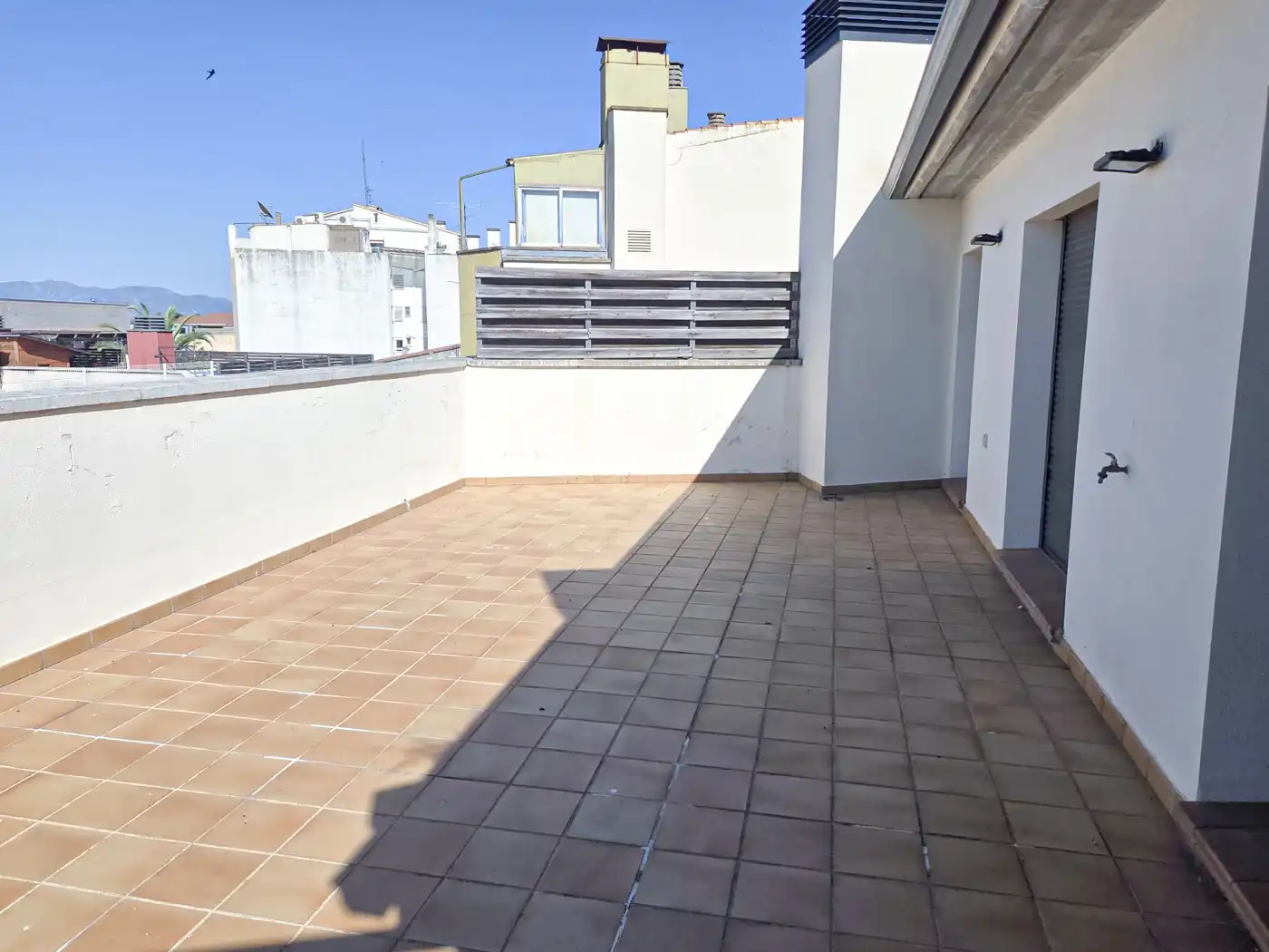 Terrace of Attic for rent in Figueres  with Air Conditioner, Heating and Terrace