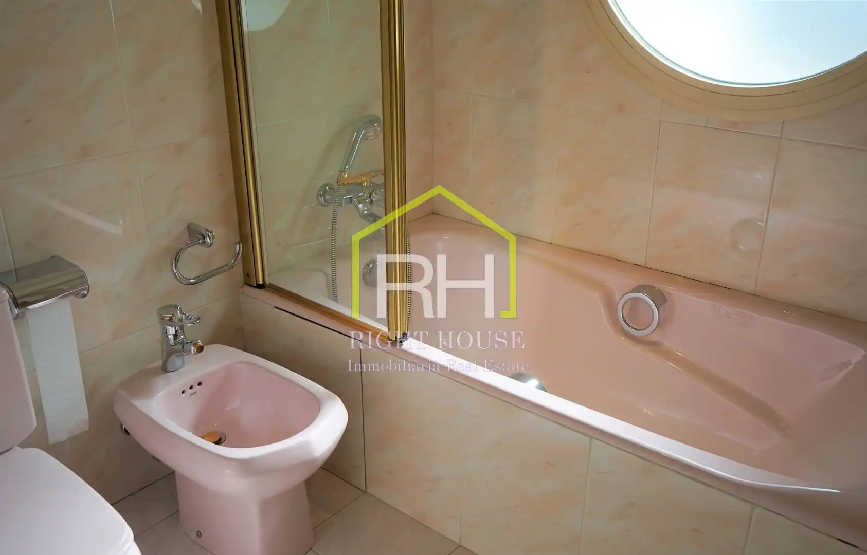Bathroom of Houses for sale in Escaldes – Engordany  with Heating, Private garden and Parquet flooring