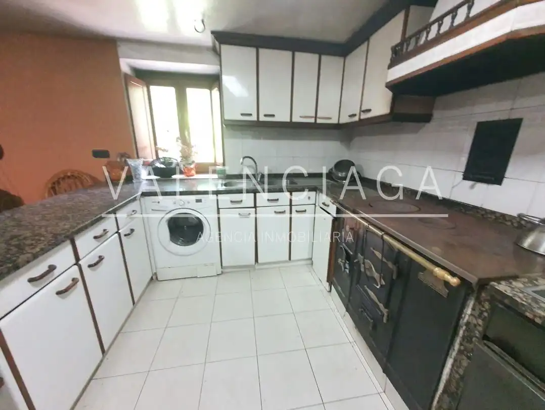 Detached homes for sale in Zaldibia