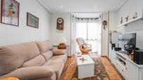 Living room of Flat for sale in  Madrid Capital  with Air Conditioner, Heating and Storage room