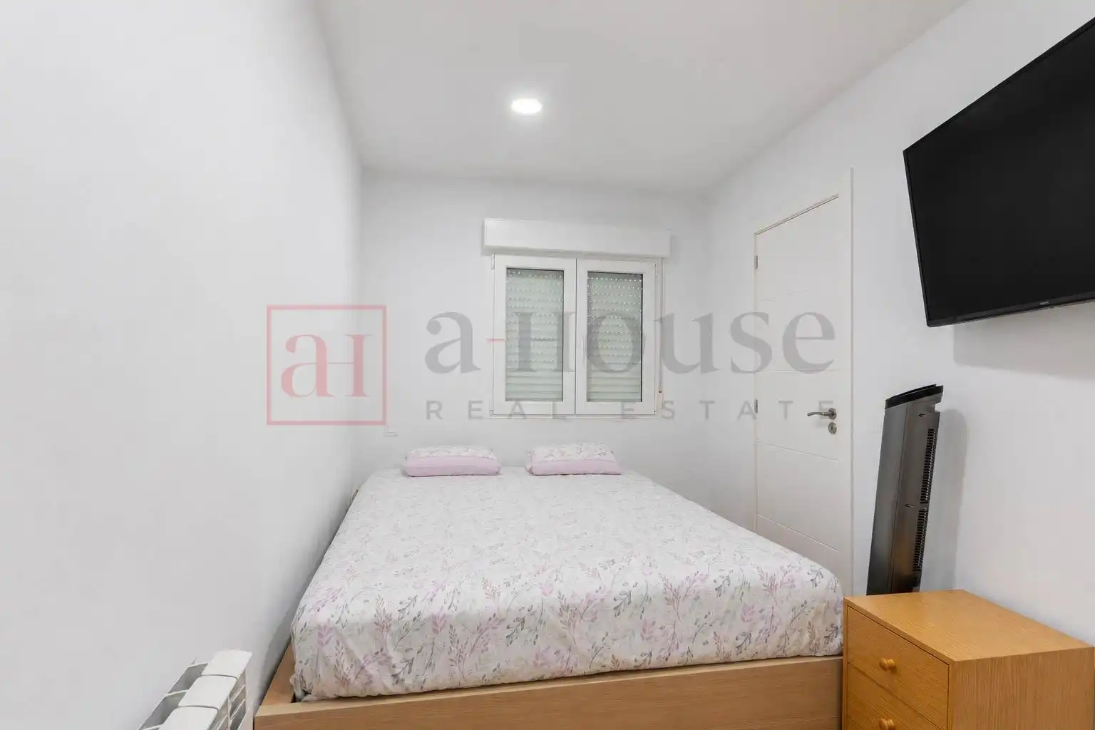 Bedroom of Flat for sale in Madrid  with Heating and Furnished