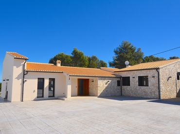 Detached house with pool for sale in La Xara - La Sella