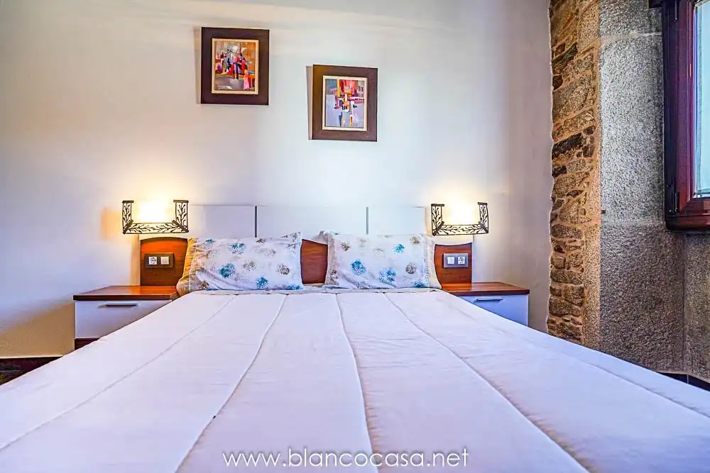 Habitación de Casa o chalet en venta en Vimianzo con Calefacción, Trastero y Amueblado