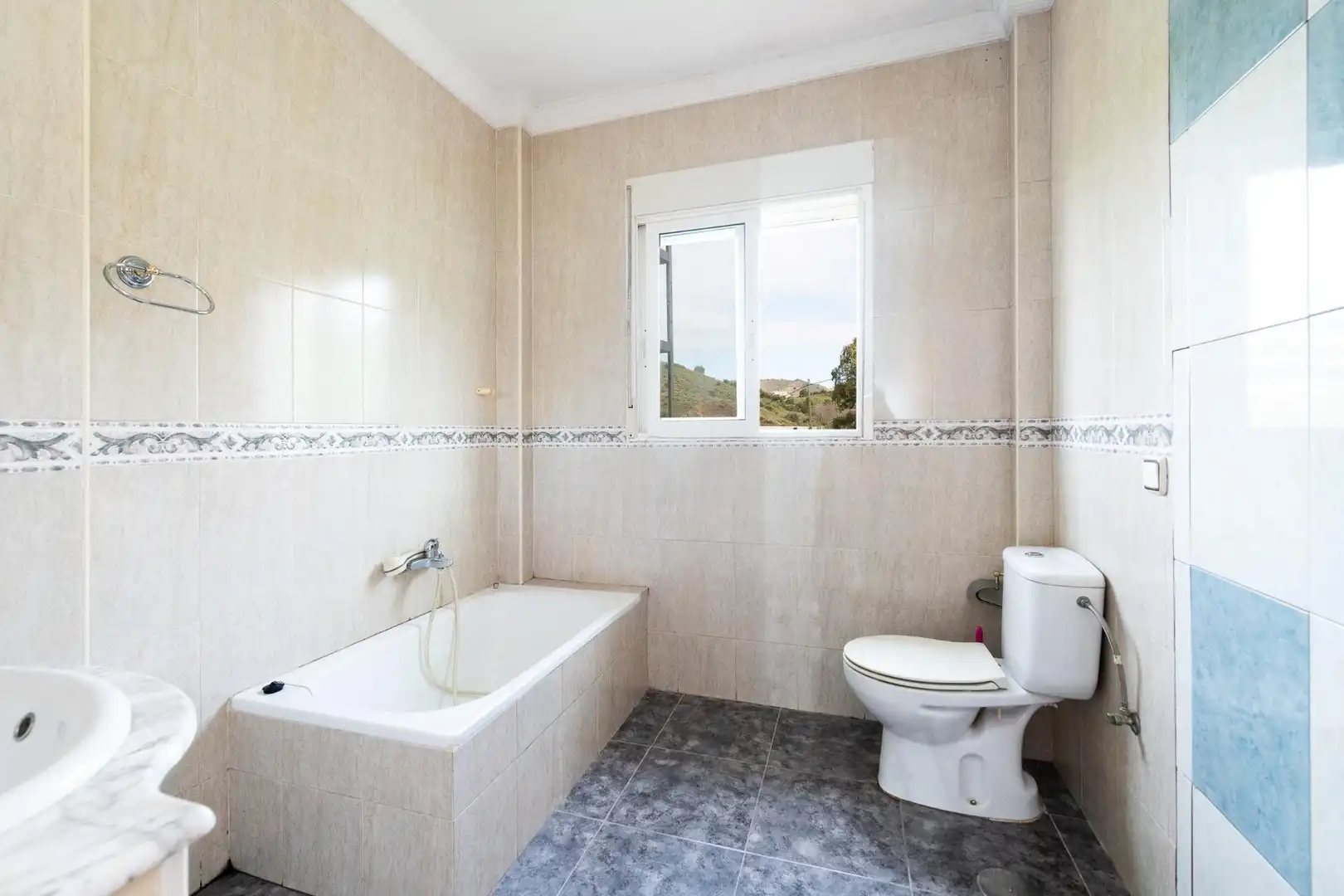 Houses for sale in Cortijo los Pérez, Benajarafe