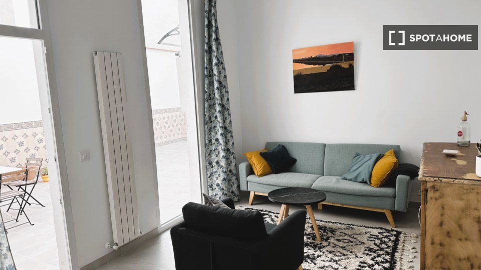 Sala d'estar de Pis de lloguer en  Madrid Capital amb Aire condicionat, Calefacció i Moblat