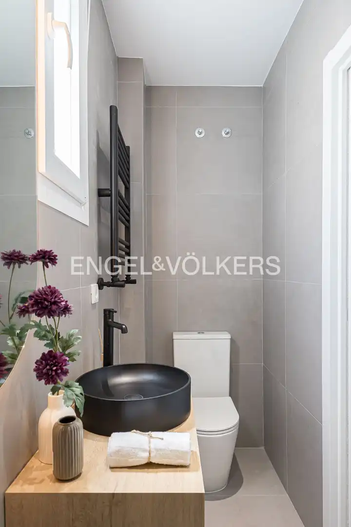 Baño de Piso en venta en Madrid con Aire acondicionado y Calefacción