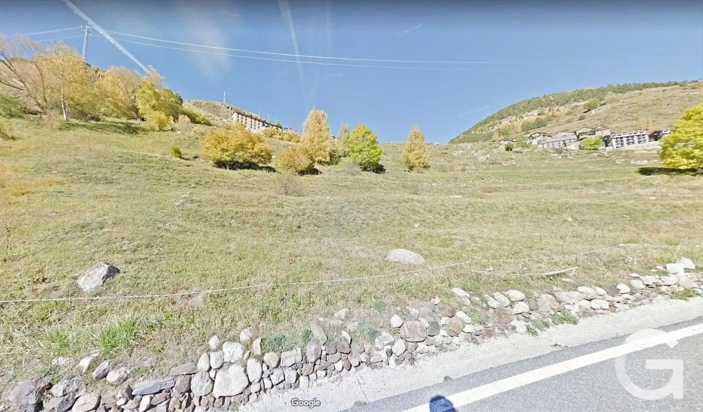 Residential land for sale in Canillo pueblo